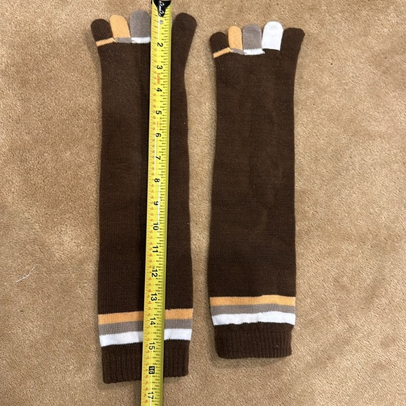 FIVE FINGER TOE SOCKS - BROWN WITH GOLD, TAN AND CREAM STRIPES - Picture 5 of 6